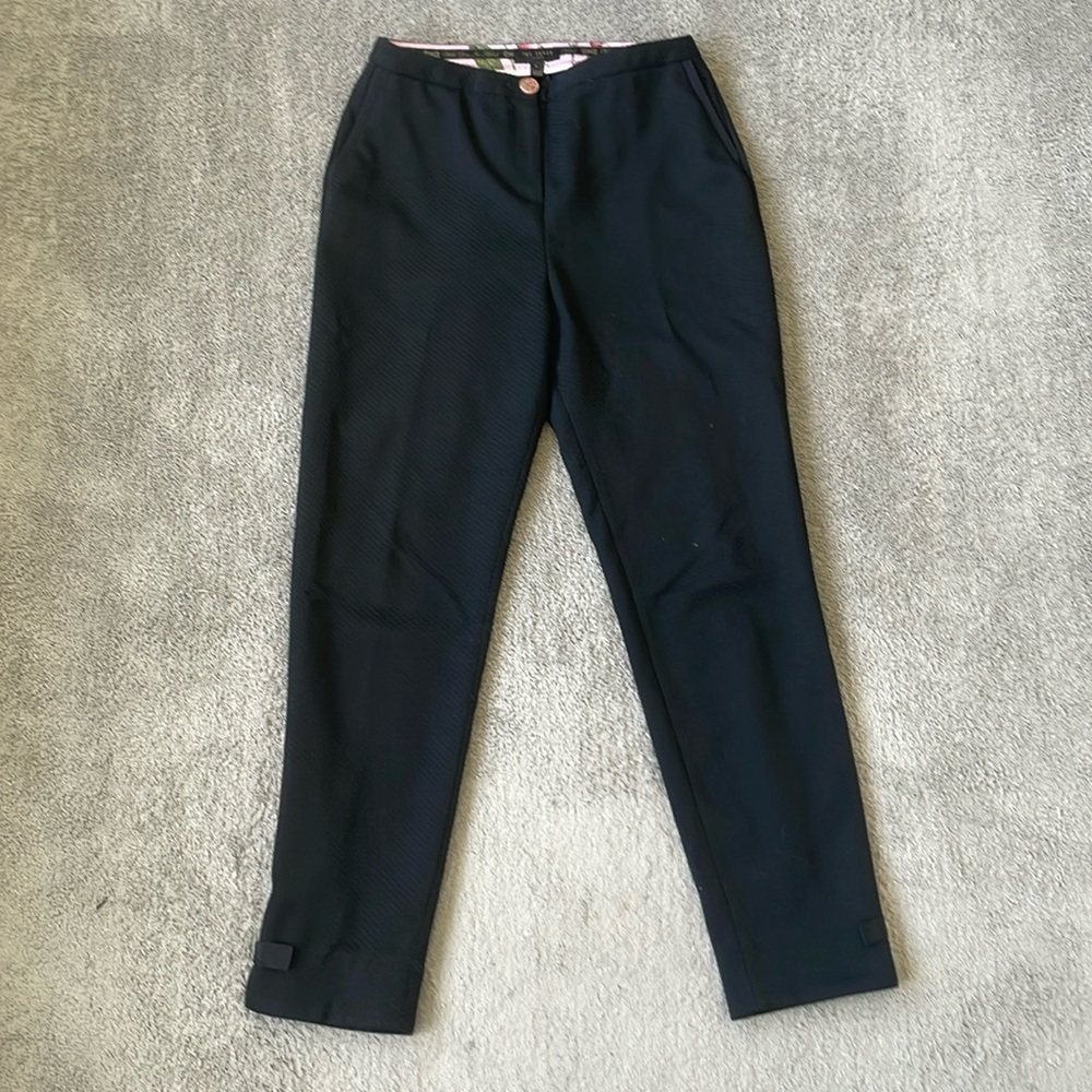 EC Ted Baker Textured Cropped Black Dress Pants - Size 2